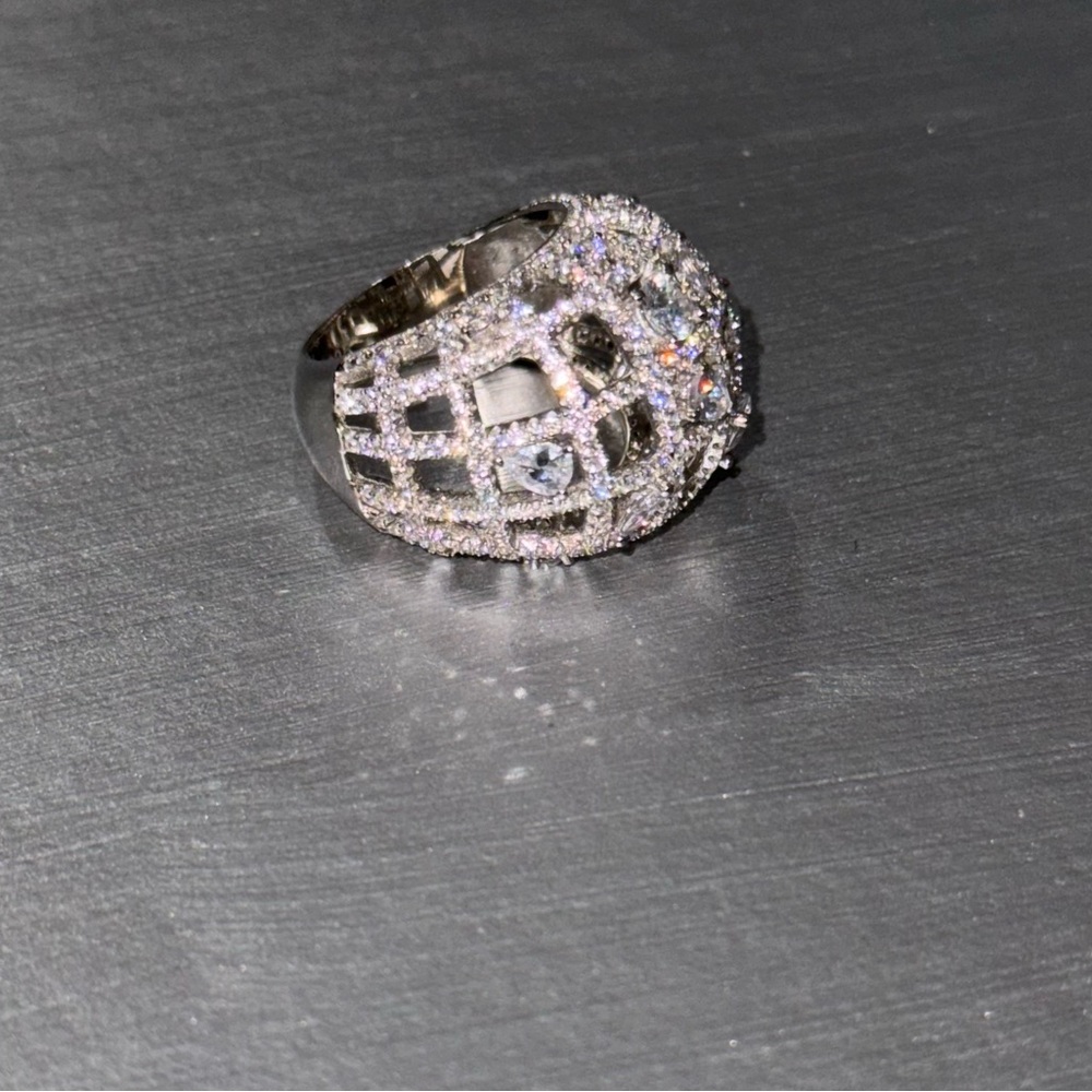 14k White gold vermeil stunning women’s ring, gift for her, sparkling Swarovski - Picture 6 of 7